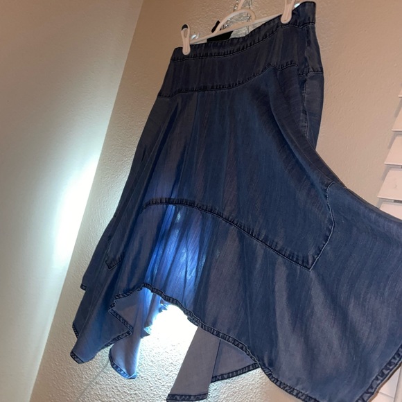 SALE&Discounted shipping!! HD in Paris Denim asymmetrical knee length skirt - Picture 13 of 16
